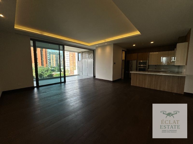 Apartamento de 3 Habitaciones en Renta en ECHO zona 14. - 2