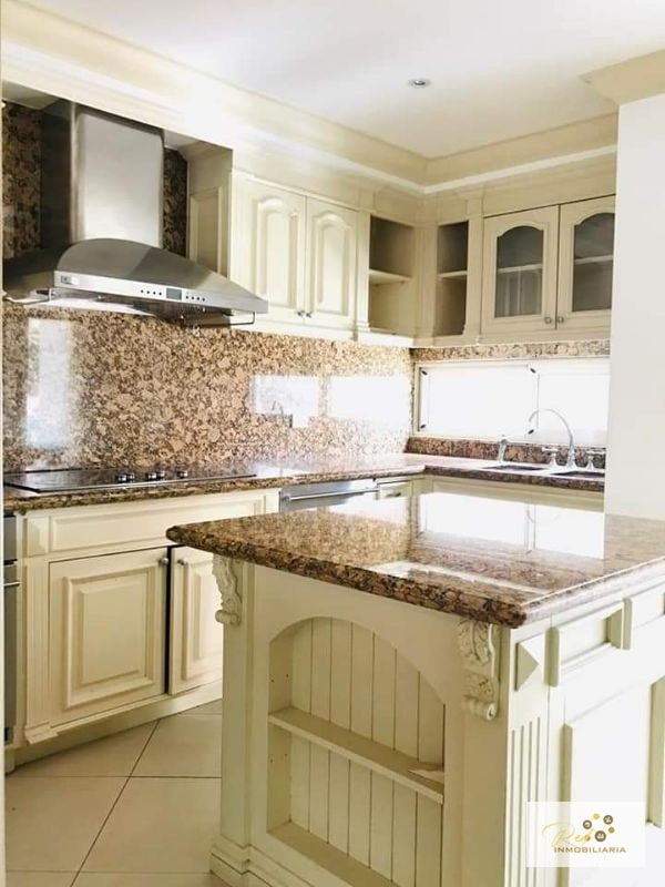 VENTA EXCLUSIVO Y ELEGANTE EN ZONA 14 VILLA RISHO - 4