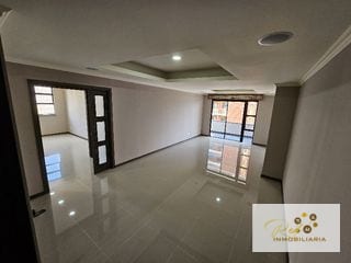 VENTA APARTAMENTO BELLINI REMODELADO — Apartamento en Venta en Bellini, Zona 14, Guatemala, Ciudad — miniatura 1 de 15