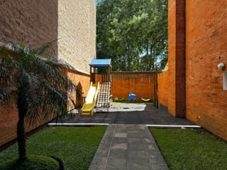 Alquilo amplio apartamento amueblado, zona 14 Vista Real — Apartamento en Alquiler en Vista Real, Zona 14, Guatemala, Ciudad — miniatura 2 de 14