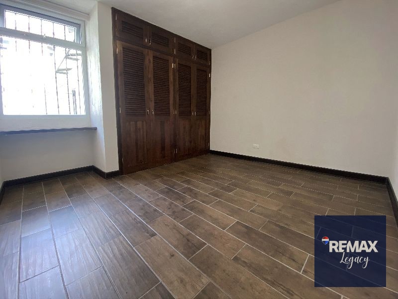 Apartamento Renta | Zona 16 | Residenciales San Carlos — Apartamento en Alquiler en San Carlos, Zona 16, Guatemala, Ciudad — foto 8 de 16
