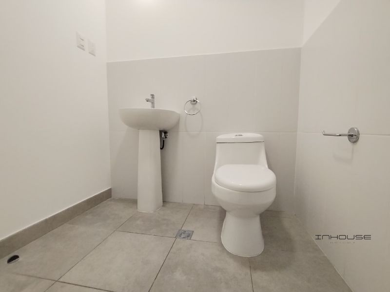 APARTAMENTO EN VENTA ZONA 2 - 3