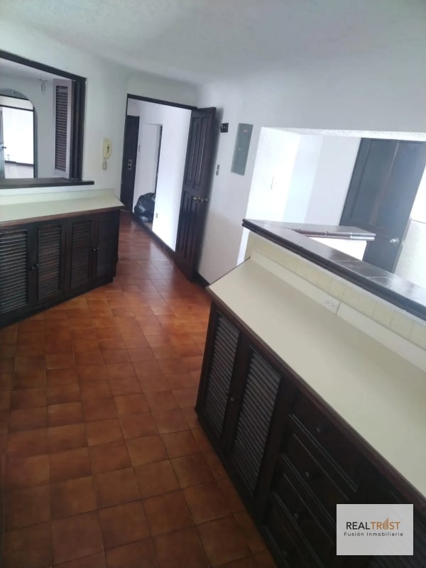 APARTAMENTO SANTA CLARA LAS CAÑAS ZONA 10 - 8