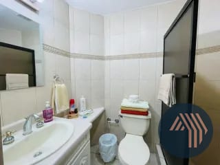 ALQUILER DE AMPLIO APTO. AMUEBLADO - TORRE CASTELAR, ZONA 10 — Apartamento en Alquiler en Torre Castelar, Zona 10, Guatemala, Ciudad — miniatura 6 de 10