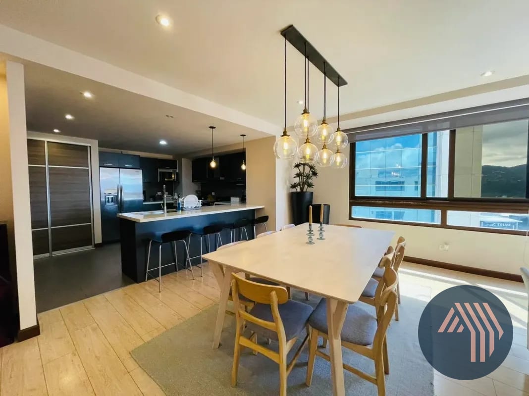 VENTA DE AMPLIO APARTAMENTO DE 2 NIVELES - VEINTI4, ZONA 10 — Apartamento en Alquiler en Veinti4, Zona 10, Guatemala, Ciudad — foto 16 de 16