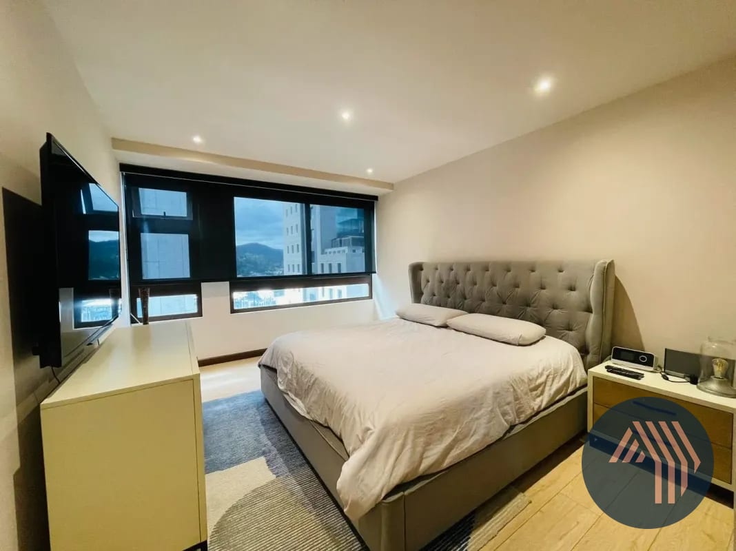 VENTA DE AMPLIO APARTAMENTO DE 2 NIVELES - VEINTI4, ZONA 10 — Apartamento en Alquiler en Veinti4, Zona 10, Guatemala, Ciudad — foto 6 de 16
