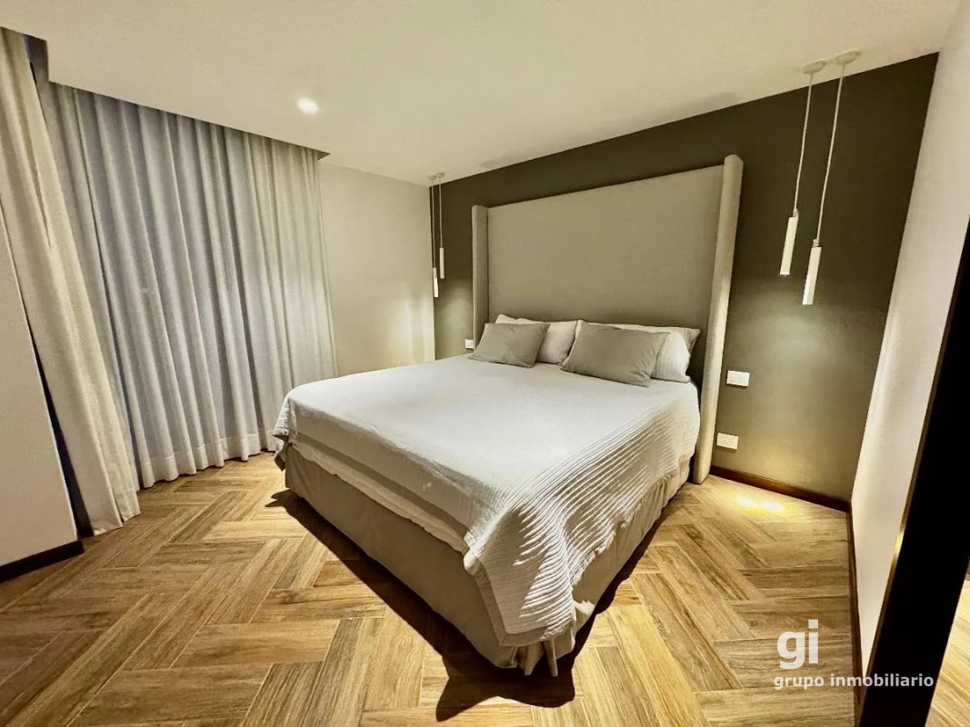 Apartamento amueblado 3 dormitorios y cuarto de servicios, zona 10 - 3
