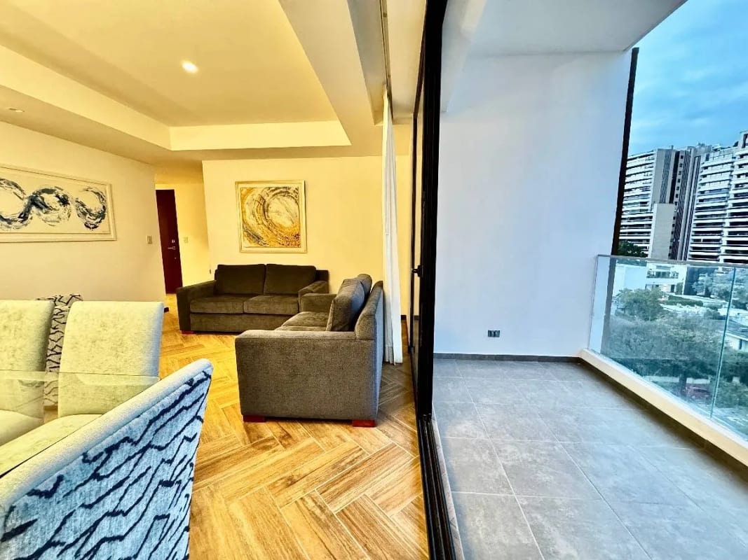 Apartamento en venta amueblado 3 dormitorios y cuarto de servicios, zona 10 — Apartamento en Venta en Zona 10, Guatemala, Ciudad — foto 12 de 14