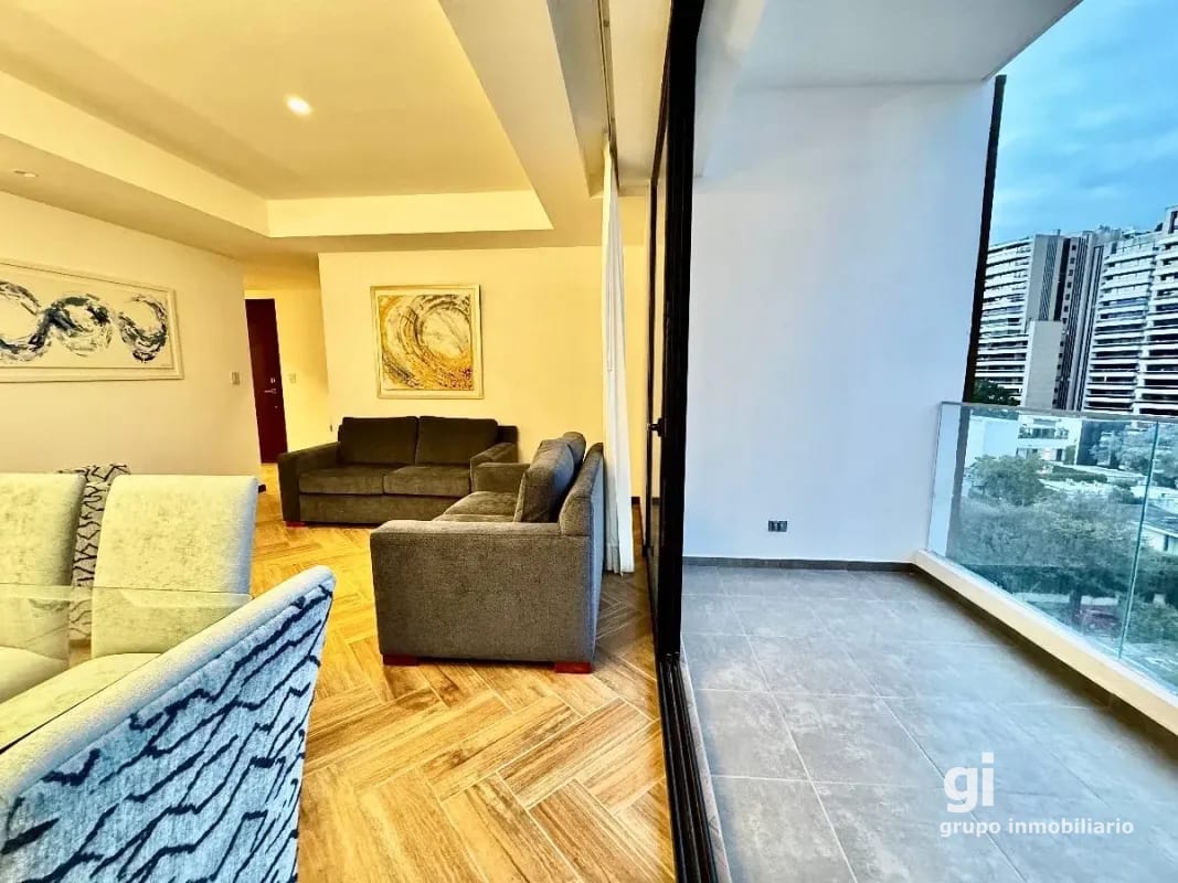 Apartamento en venta amueblado 3 dormitorios y cuarto de servicios, zona 10 — Apartamento en Venta en Zona 10, Guatemala, Ciudad — foto 12 de 14