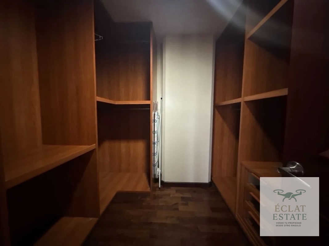 Apartamento en Tiffany Zona 10 en Venta | 2 Habitaciones Amueblado - 8
