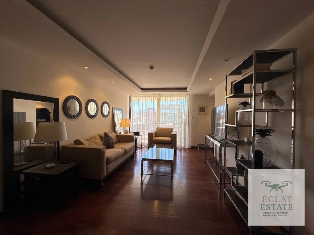 Apartamento en Tiffany Zona 10 en Venta | 2 Habitaciones Amueblado - 2