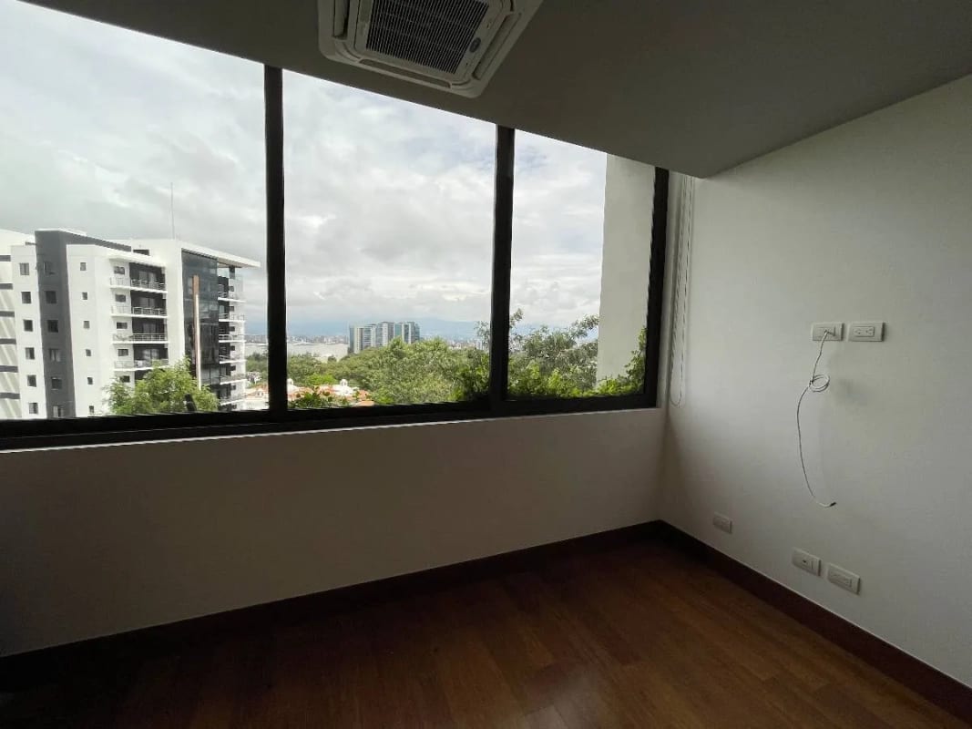 APARTAMENTO  RENTA ZONA 15 VH2, DE 3 DORMITORIOS Y DORMITORIO DE SERVICIO — Apartamento en Alquiler en Zona 15, Guatemala, Ciudad — foto 7 de 10