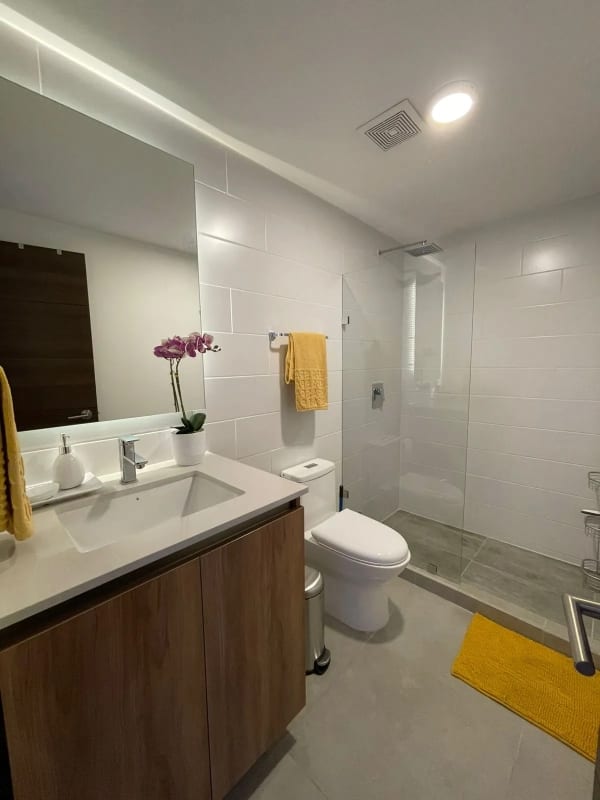 Apto tipo estudio, amoblado en renta en ELEMENTO zona 13 — Apartamento en Alquiler en Elemento Plaza Berlín, Zona 13, Guatemala, Ciudad — foto 2 de 11