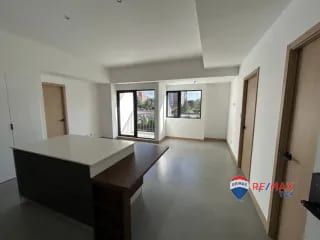ZONA 10. APARTAMENTO 2 EN 1 CON ACCESO  INDEPENDIENTE IDEAL PARA AIRBNB — Apartamento en Venta en Bonadiez, Zona 10, Guatemala, Ciudad — miniatura 1 de 8