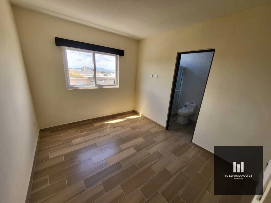 Hermoso Edificio en Venta Hacienda Real Zona 16 con 2 apartamentos - 6