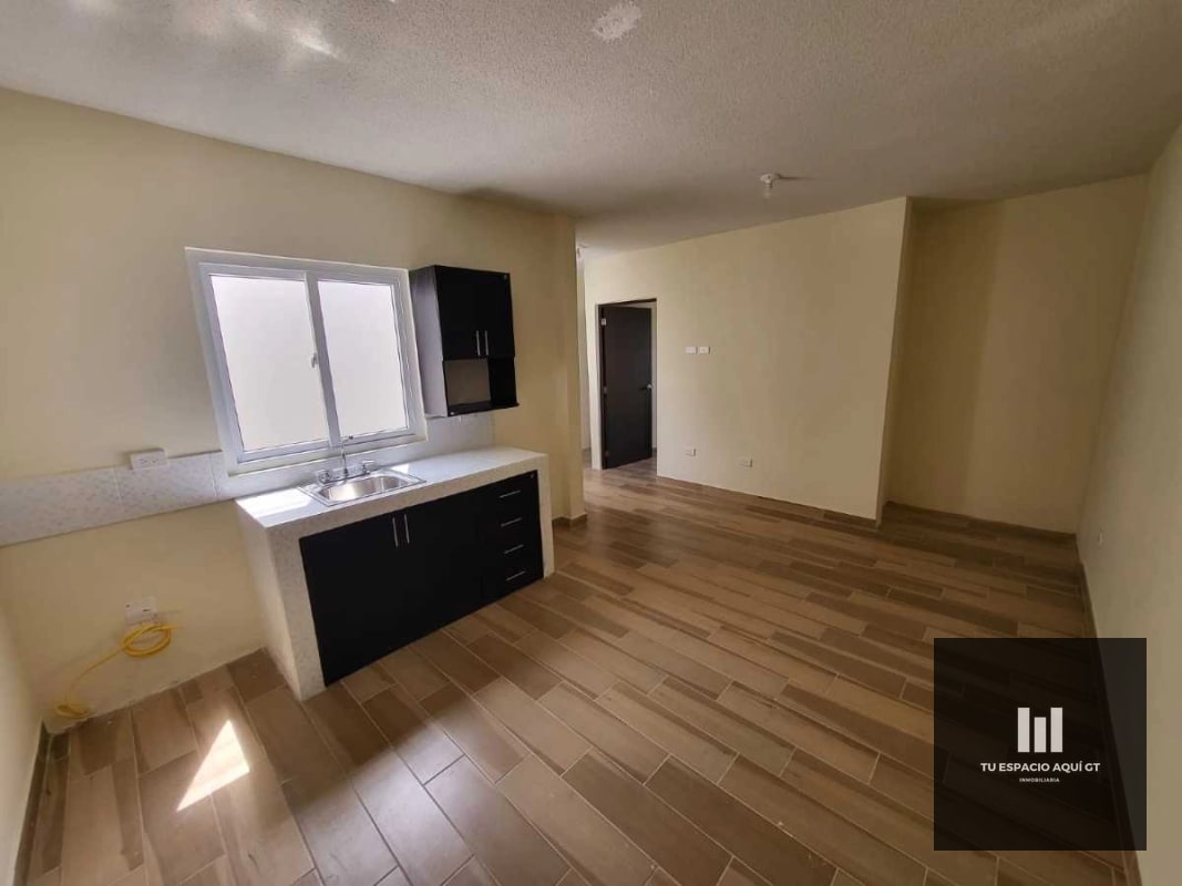 Hermoso Edificio en Venta Hacienda Real Zona 16 con 2 apartamentos - 2