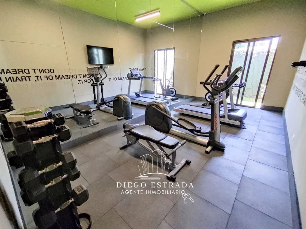 Dentro de garita en vista hermosa 1 — Apartamento en Venta en Zona 15, Guatemala, Ciudad — foto 7 de 16