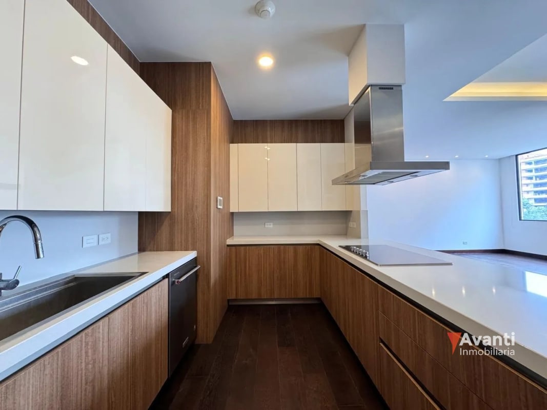 ALQUILER APARTAMENTO ZONA 14, ECHO - 9