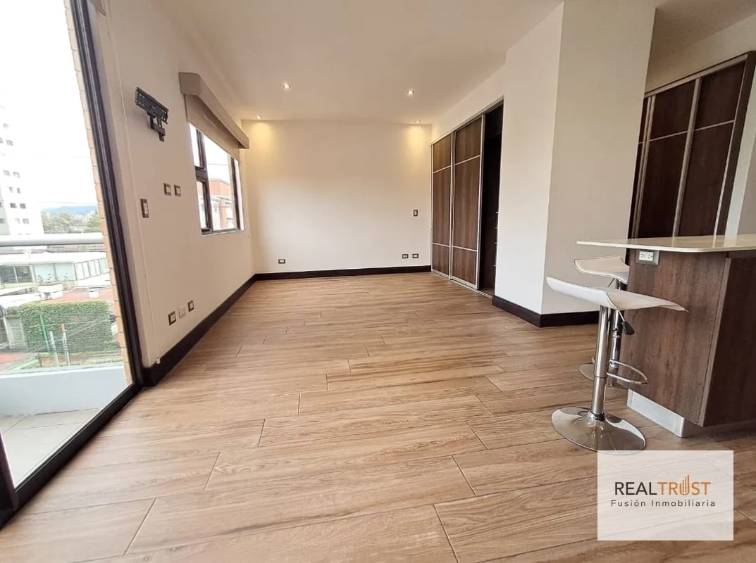 VENTA MODERNO APARTAMENTO ZONA 10 - 6