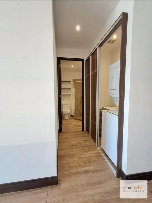 VENTA MODERNO APARTAMENTO ZONA 10 - 3