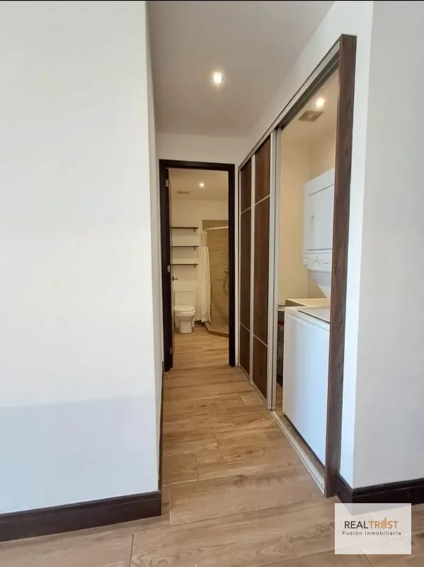 VENTA MODERNO APARTAMENTO ZONA 10 — Apartamento en Venta en Zona 10, Guatemala, Ciudad — foto 4 de 15