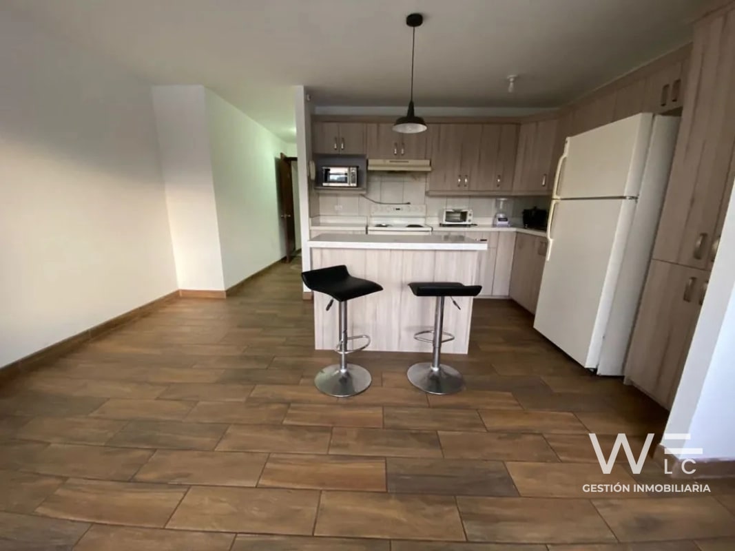 VENDO APARTAMENTO ZONA 14 - 7