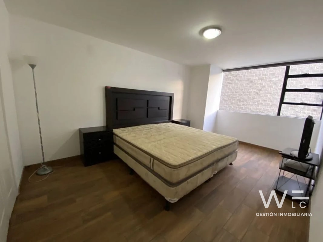 VENDO APARTAMENTO ZONA 14 - 5