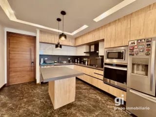 Apartamento en Renta en Zona 10 con Espacios Amplios y Funcionales + Amenidades Exclusivas — Apartamento en Alquiler en Zona 10, Guatemala, Ciudad — miniatura 1 de 17