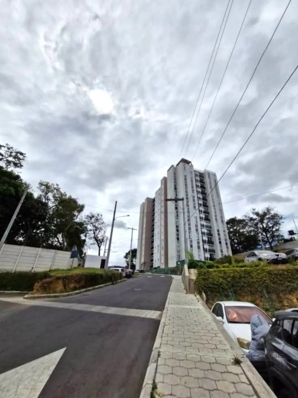 APARTAMENTO EN VENTA ZONA 10 DE MIXCO - 1