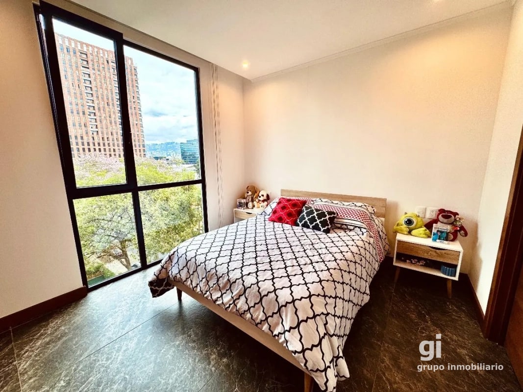 Apartamento en Venta en Zona 10 con Espacios Amplios y Funcionales + Amenidades Exclusivas - 12