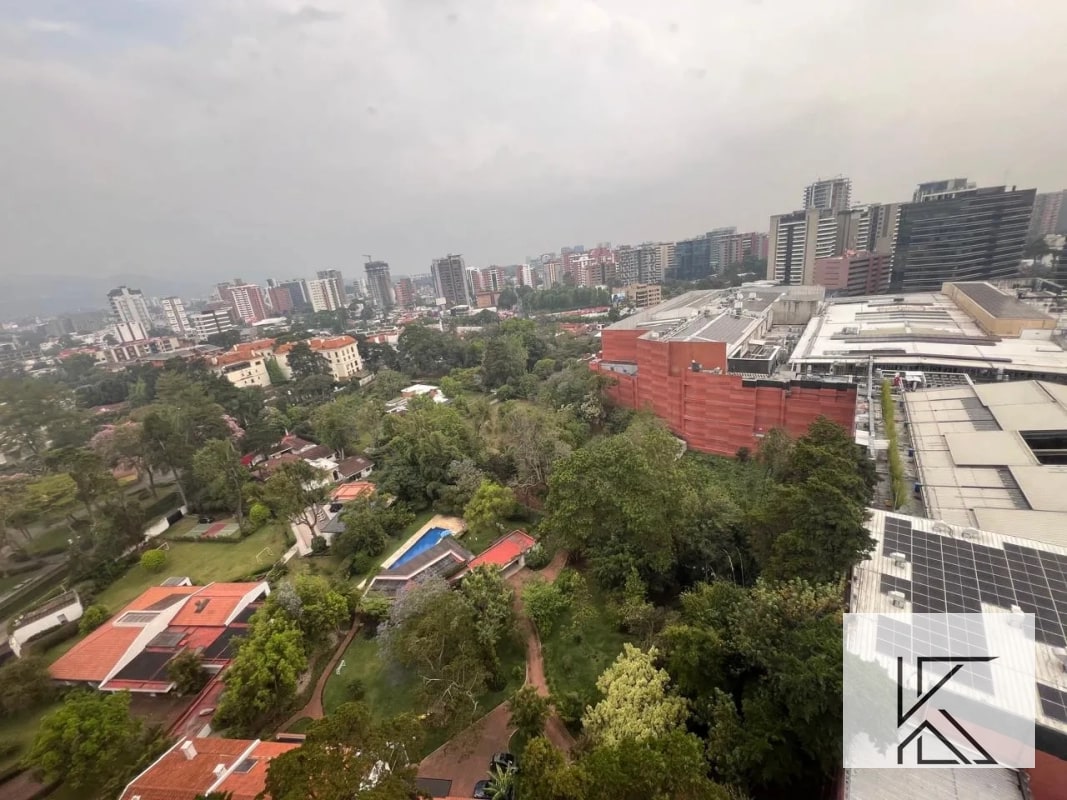 Elegante apartamento en venta en el Condominio Milenia, zona 10 - 10