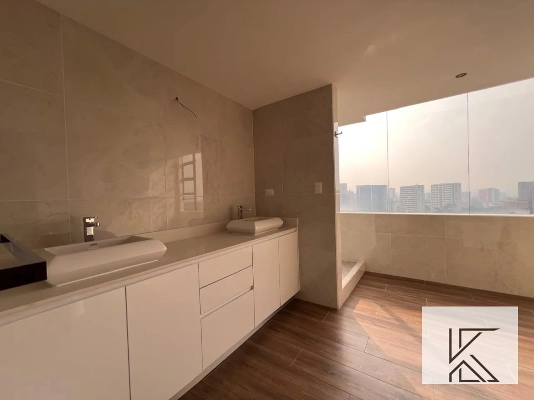 Elegante apartamento en venta en el Condominio Milenia, zona 10 - 7