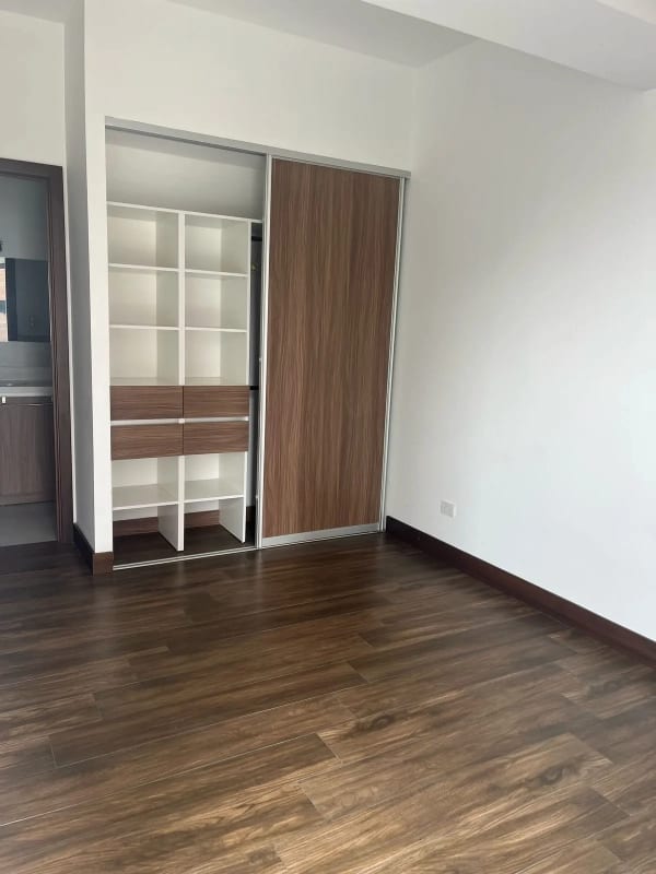 Apartamento en Zona 14 — Apartamento en Alquiler en Zona 14, Guatemala, Ciudad — foto 4 de 4