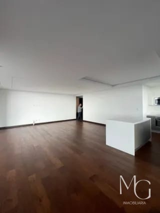 Vendo Penthouse en Edificio Vasanta Zona 10 — Apartamento en Venta en Vasanta, Zona 10, Guatemala, Ciudad — miniatura 7 de 7