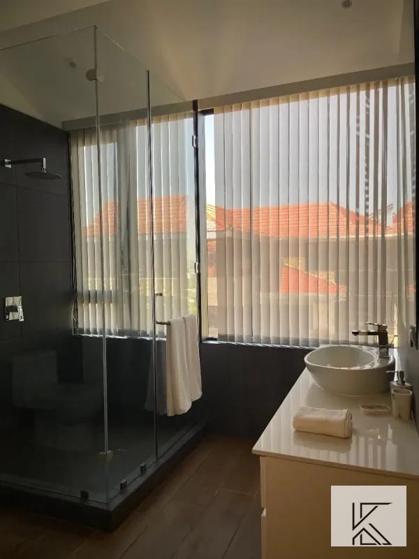 Moderno y Lujoso Penthouse en el Edificio Milenia, zona 10 — Apartamento en Venta en Milenia, Zona 10, Guatemala, Ciudad — foto 11 de 16