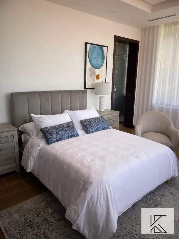 Moderno y Lujoso Penthouse en el Edificio Milenia, zona 10 — Apartamento en Venta en Milenia, Zona 10, Guatemala, Ciudad — foto 9 de 16