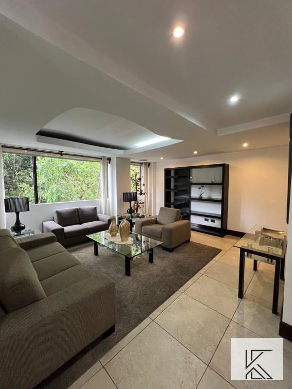 Amplio apartamento en VENTA en Moradas del Acueducto en zona 10 - 13