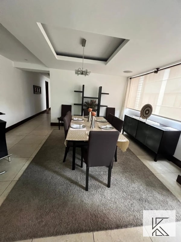 Amplio apartamento en VENTA en Moradas del Acueducto en zona 10 - 12