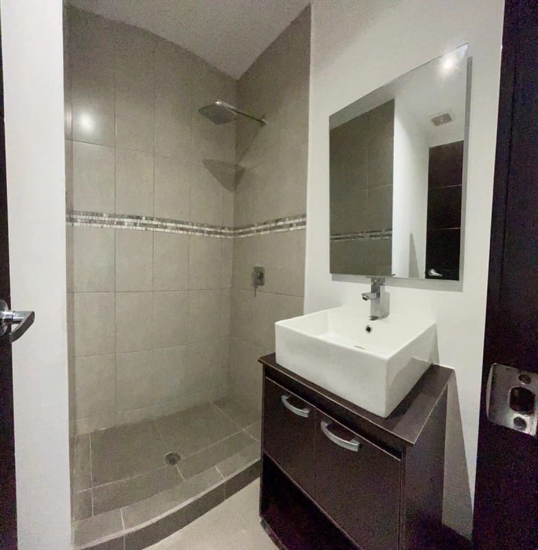 Apartamento en venta Edificio Destiny km 14.5 — Apartamento en Venta en Carretera a El Salvador, Guatemala, Ciudad — foto 9 de 14