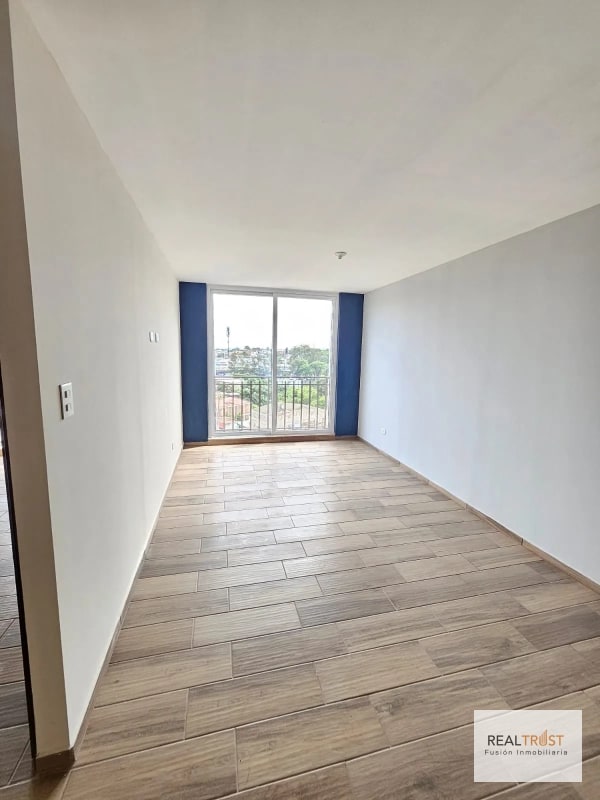 VENDO APARTAMENTO EN ZONA 11 SOBRE LA ROOSEVELT A LA ALTURA DEL CENTRO ESPAÑOL - 8