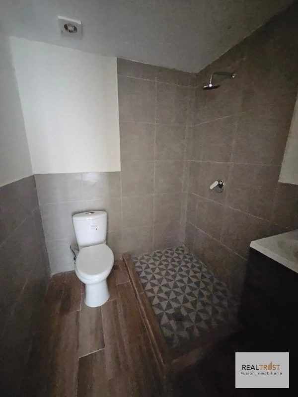 VENDO APARTAMENTO EN ZONA 11 SOBRE LA ROOSEVELT A LA ALTURA DEL CENTRO ESPAÑOL - 5