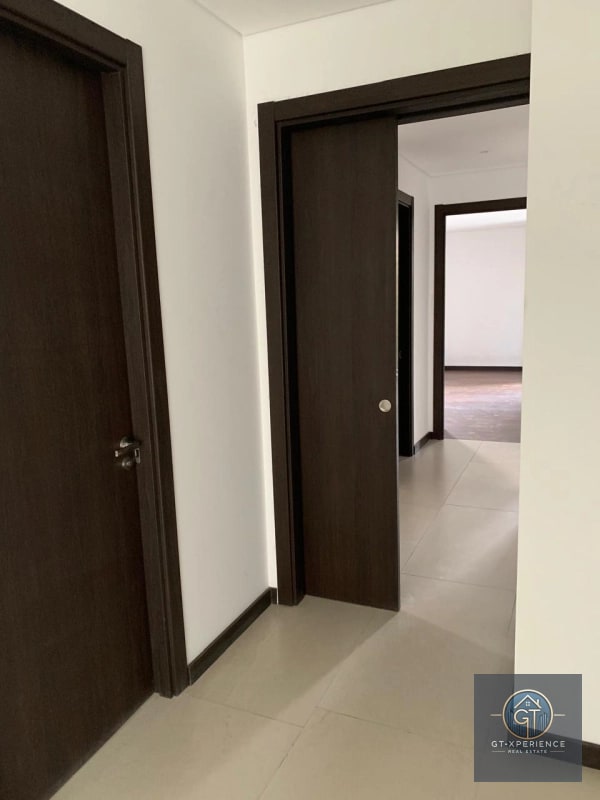 Lindo y amplio apartamento en AZORES, Zona 15 VHII - 12