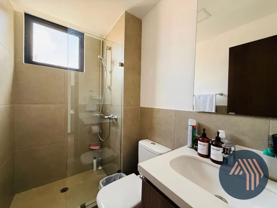 VENTA DE HERMOSO APARTAMENTO - MORETTI, ZONA 10 — Apartamento en Venta en Moretti, Zona 10, Guatemala, Ciudad — foto 5 de 15
