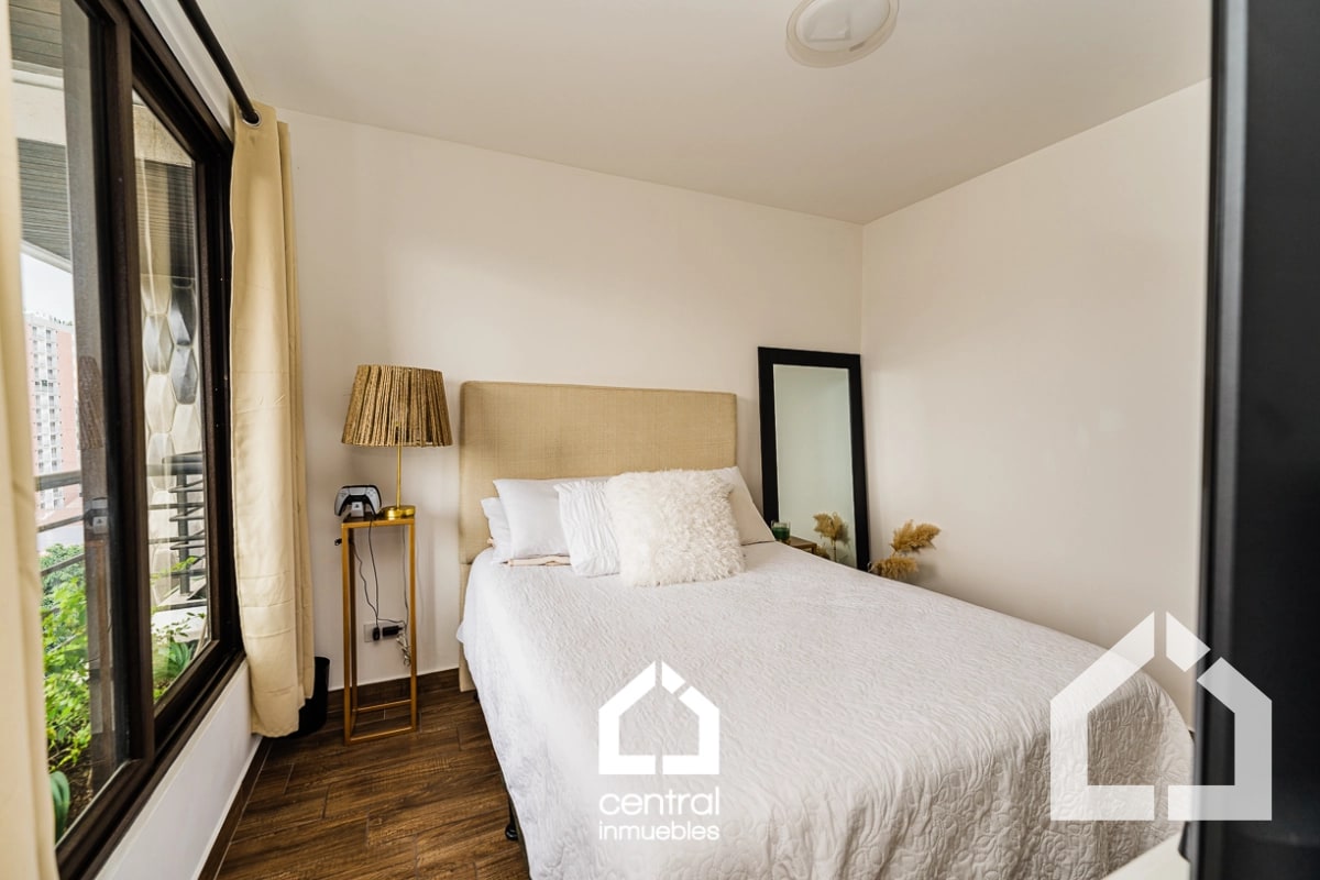En venta apartamento de 2 habitaciones en Balmes 47, zona 11 - 10
