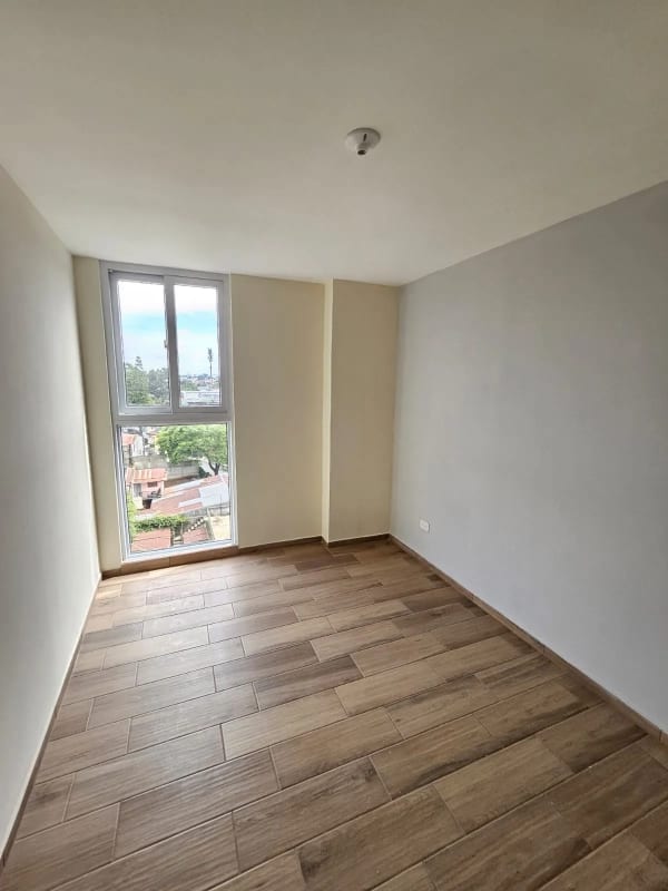 Apartamento en zona 11 a la altura de Centro Español Roosevelt — Apartamento en Venta en Zona 11, Guatemala, Ciudad — foto 9 de 10