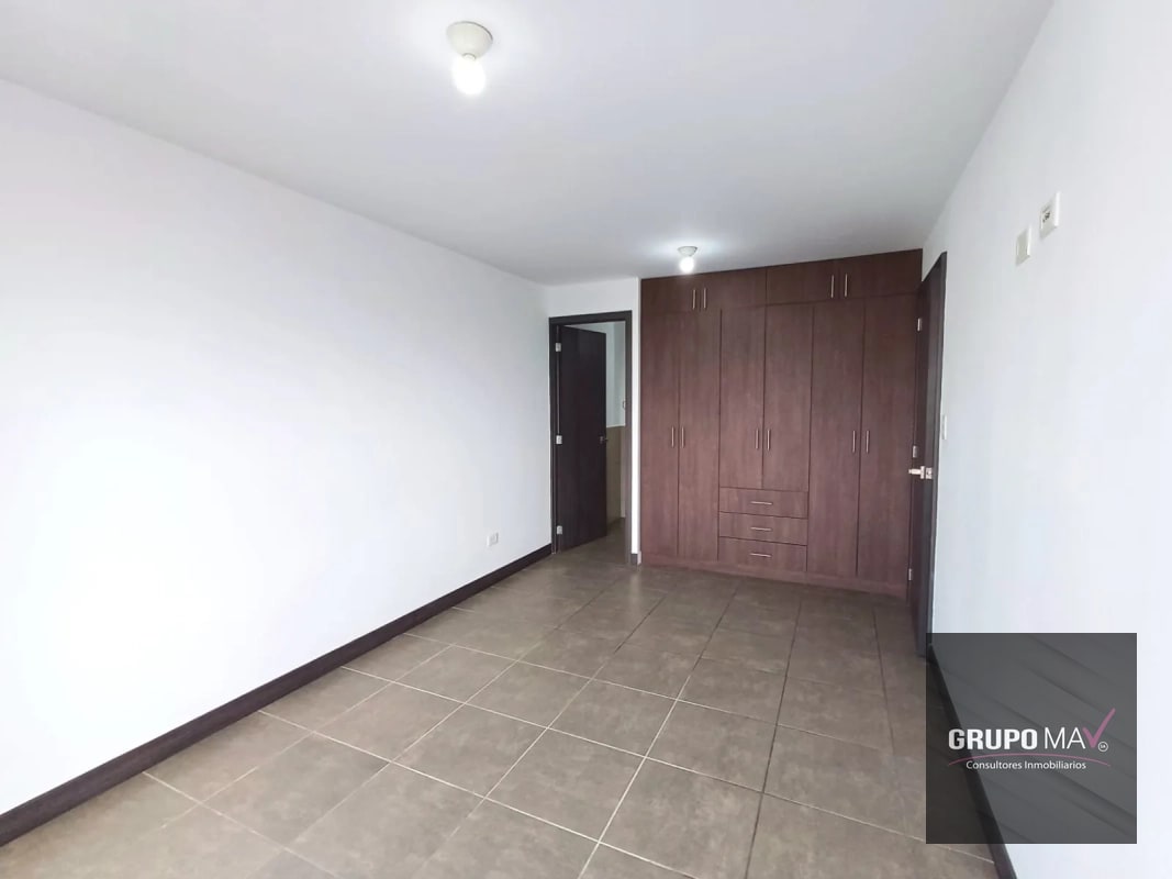 Apartamento Zona 15 Edificio 3-85 - 6