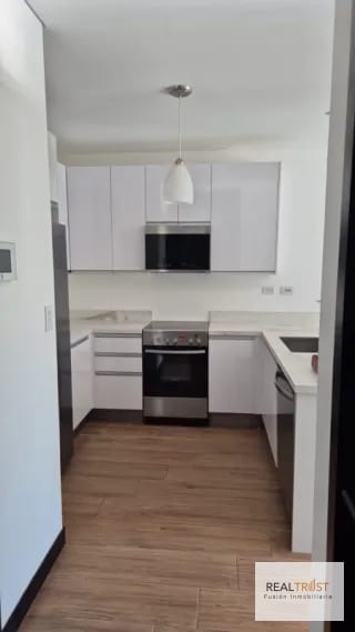 RENTO APARTAMENTO LIRIOS DE CAYALÁ 3 ZONA 16 — Apartamento en Alquiler en Ciudad Cayalá, Zona 16, Guatemala, Ciudad — miniatura 3 de 4