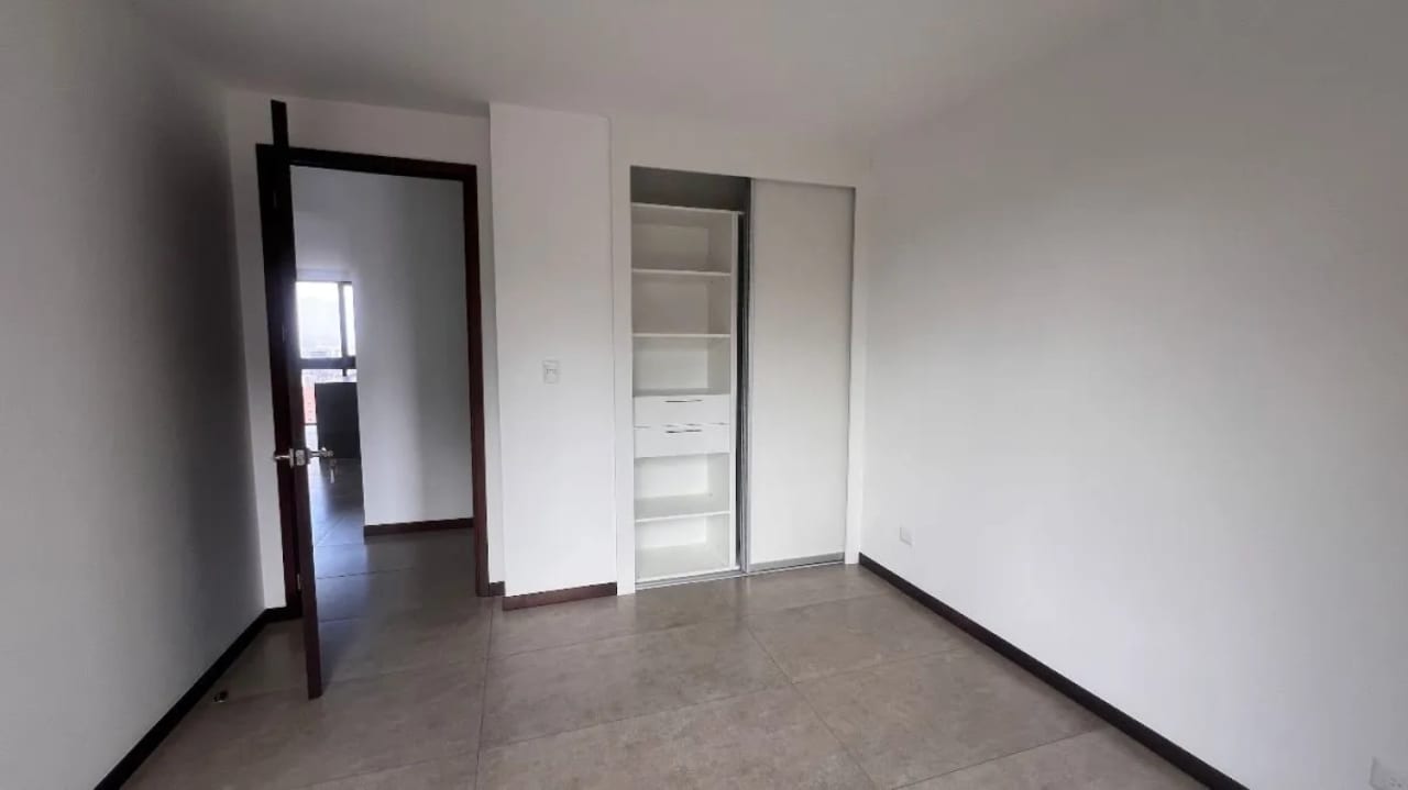VENTA APARTAMENTO ALBERO SAN LAZARO — Apartamento en Venta en Albero San Lazaro, Zona 15, Guatemala, Ciudad — foto 7 de 15