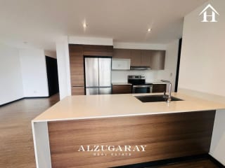 Apartamento con Jardín | 3 Hab. | Edificio en Zona 10 — Apartamento en Alquiler en Zona 10, Guatemala, Ciudad — miniatura 13 de 15