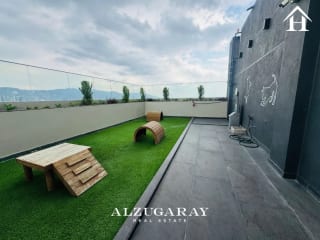 Apartamento con Jardín | 3 Hab. | Edificio en Zona 10 — Apartamento en Alquiler en Zona 10, Guatemala, Ciudad — miniatura 2 de 15